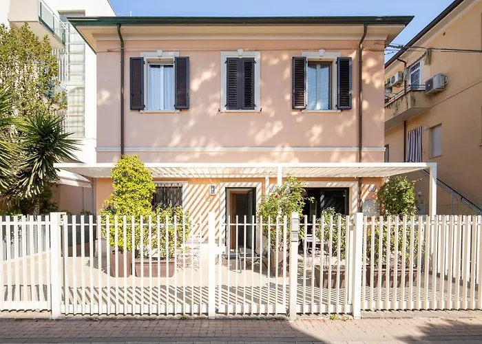 Bilocale Con Giardino A 200mt Dal Mare - Homeunity