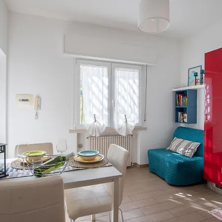 Bilocale Con Giardino A 200mt Dal Mare - Homeunity