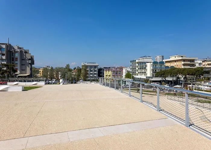 Bilocale Con Giardino A 200mt Dal Mare - Homeunity Apartment